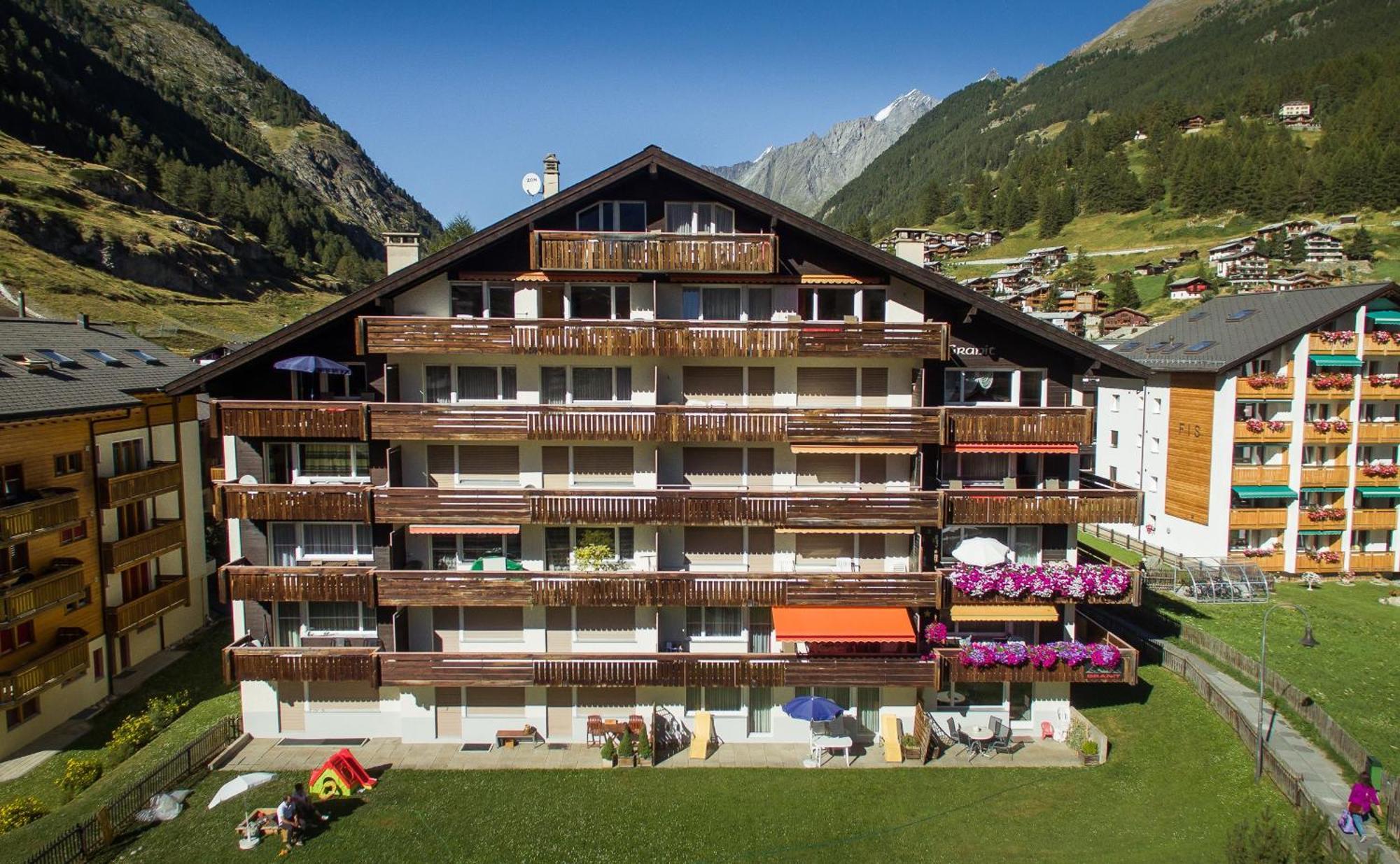 Haus Granit Apartment Zermatt Bagian luar foto